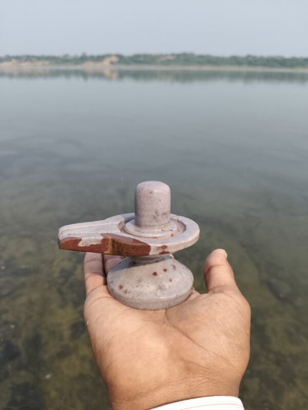 unique akhand narmadeshwar shivling