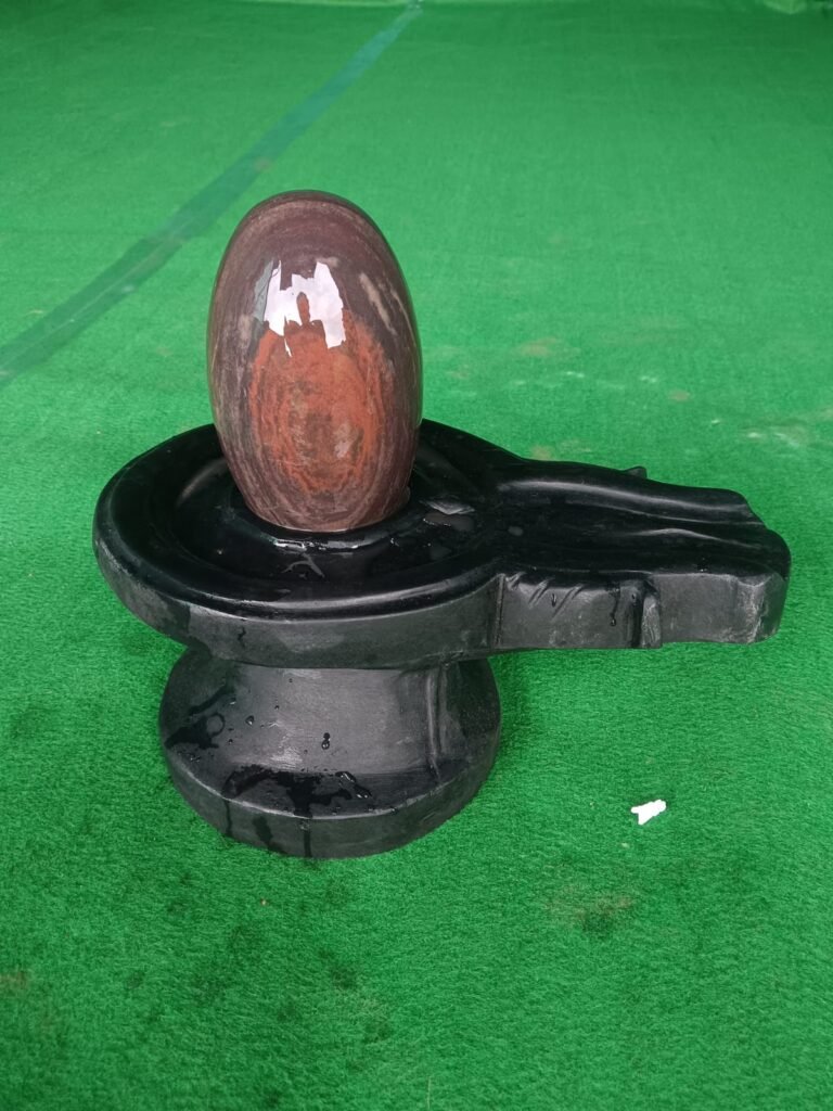big-size-shivling-with-jaladhari