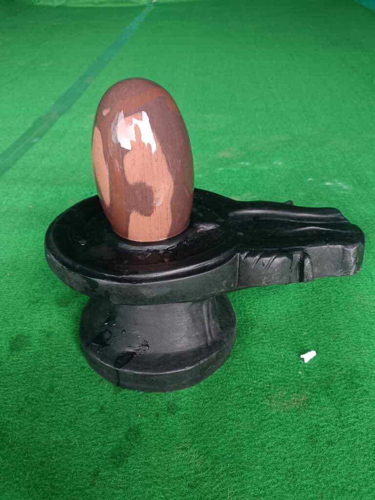 big-size-shivling-with-jaladhari-1